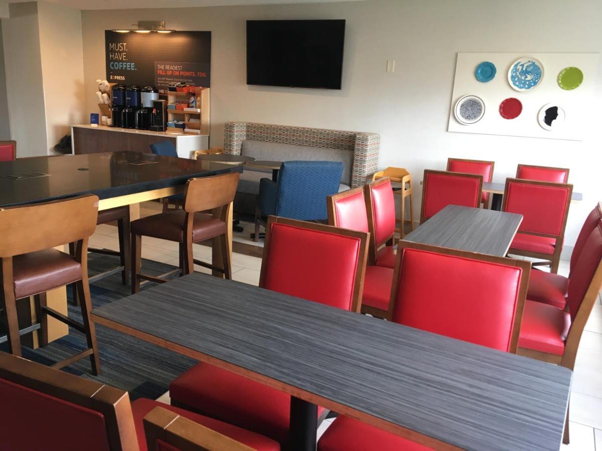 Holiday Inn Express Mt. Vernon By Ihg Mount Vernon Экстерьер фото